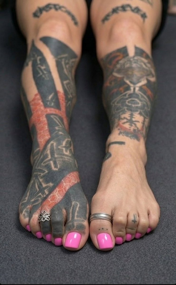 prettyalienfeet's tweet photo. @whyarentume https://t.co/3vIXS0Ieu3