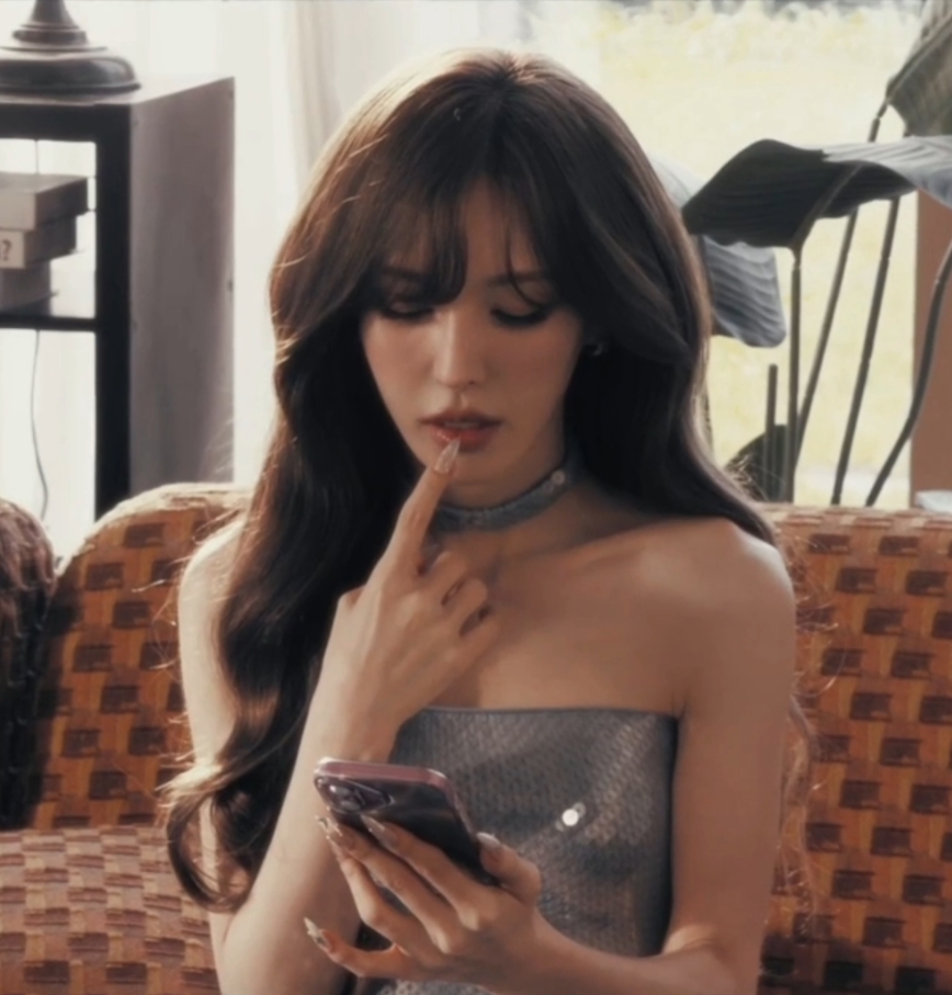 yansieee's tweet photo. bratty wendy 💅 https://t.co/O9sWPMergo