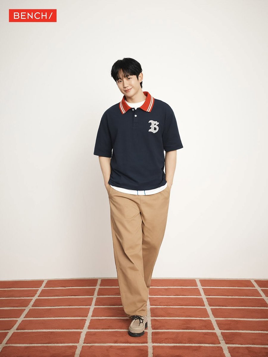 HaeinessPH's tweet photo. Off-duty style starts with the right essentials. Jung Hae In in #BENCHCollaredTees. 

@ActorHaein @benchtm @bcbench 
#GlobalBENCHSetter
#BENCHxJungHaeIn
#JungHaeIn #정해인 https://t.co/sW2Zne6VZU