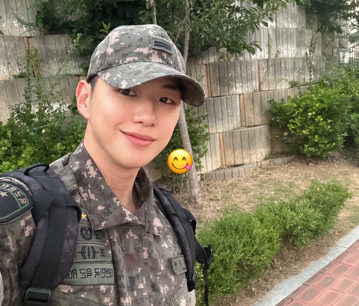 little_kdn's tweet photo. 🥹🥹🥹พี่ไปทหารแปบเดียวนะ 🫶🏻🫶🏻

#강다니엘 #KANGDANIEL igs https://t.co/uZwU6rKQhQ