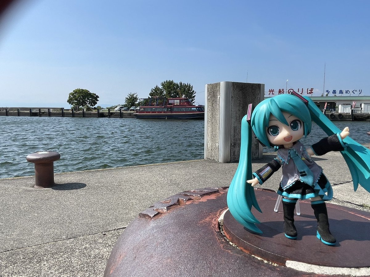 kou3939's tweet photo. 竹生島にミクさんと行って来ました。 https://t.co/CfUzAApQq0
