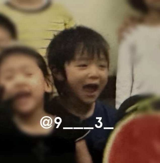 arniiiica's tweet photo. 똑같은데...? https://t.co/DEh57ZS4ob