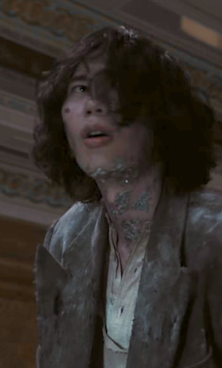 hisako610's tweet photo. 米津玄師さんが映画キングダムの主題歌を歌っています。夜鷹という曲です。中国の秦の戦乱の時代のお話です。米津玄師さんは考古学からヒントを得て曲を作ったようです。戦乱のシーンは俳優さんが大変だったと思います。米津玄師さんの大ファンです。
#米津玄師
#キングダム
#烏
@hachi_08 https://t.co/8HoiGAm6X7