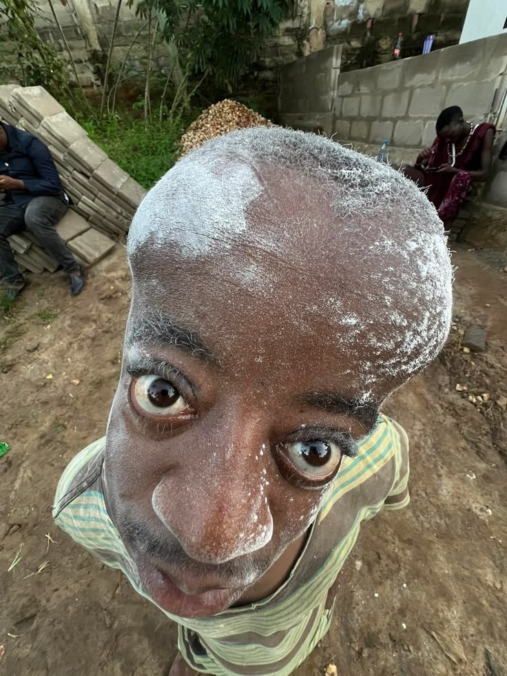 ze_mandevu's tweet photo. Siku hizi Kafala mliacha kutoa mwisho wa mwaka nini, mbona ajari zimekuwa nyingi 🥲 https://t.co/lrXU5SuSJM