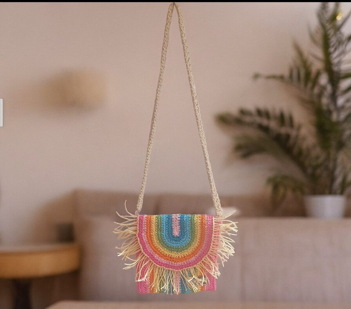 mashreq_me's tweet photo. Now available: luxurious handmade bags. High quality, distinctive designs, and a variety of shapes and sizes. 
Contact us via WhatsApp.+201200005175
And the email
 mashreqcompany@gmail.com https://t.co/elvk2bAjnt