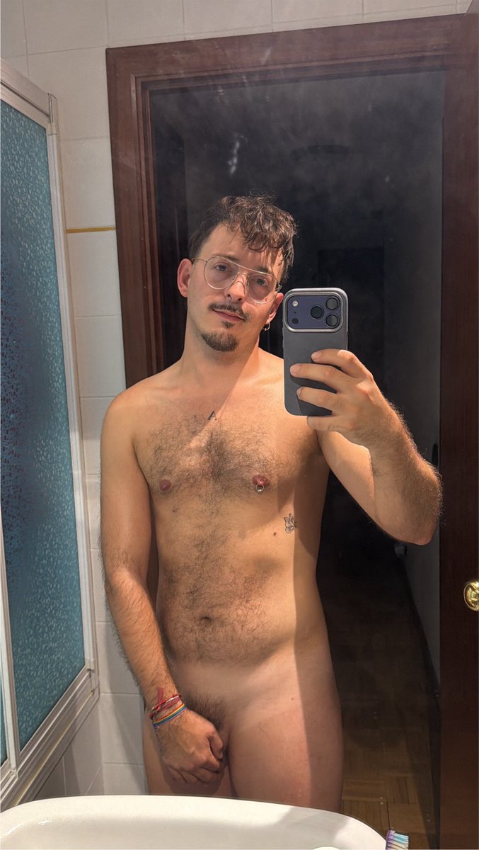 AdriPlaton's tweet photo. Se nota el morenito! 🥰🏖️🥰🏖️🥰🏖️ https://t.co/kXRykX0iUu