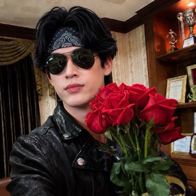 ZanyaJG's tweet photo. #NewProfilePic https://t.co/VhTpiyki0u