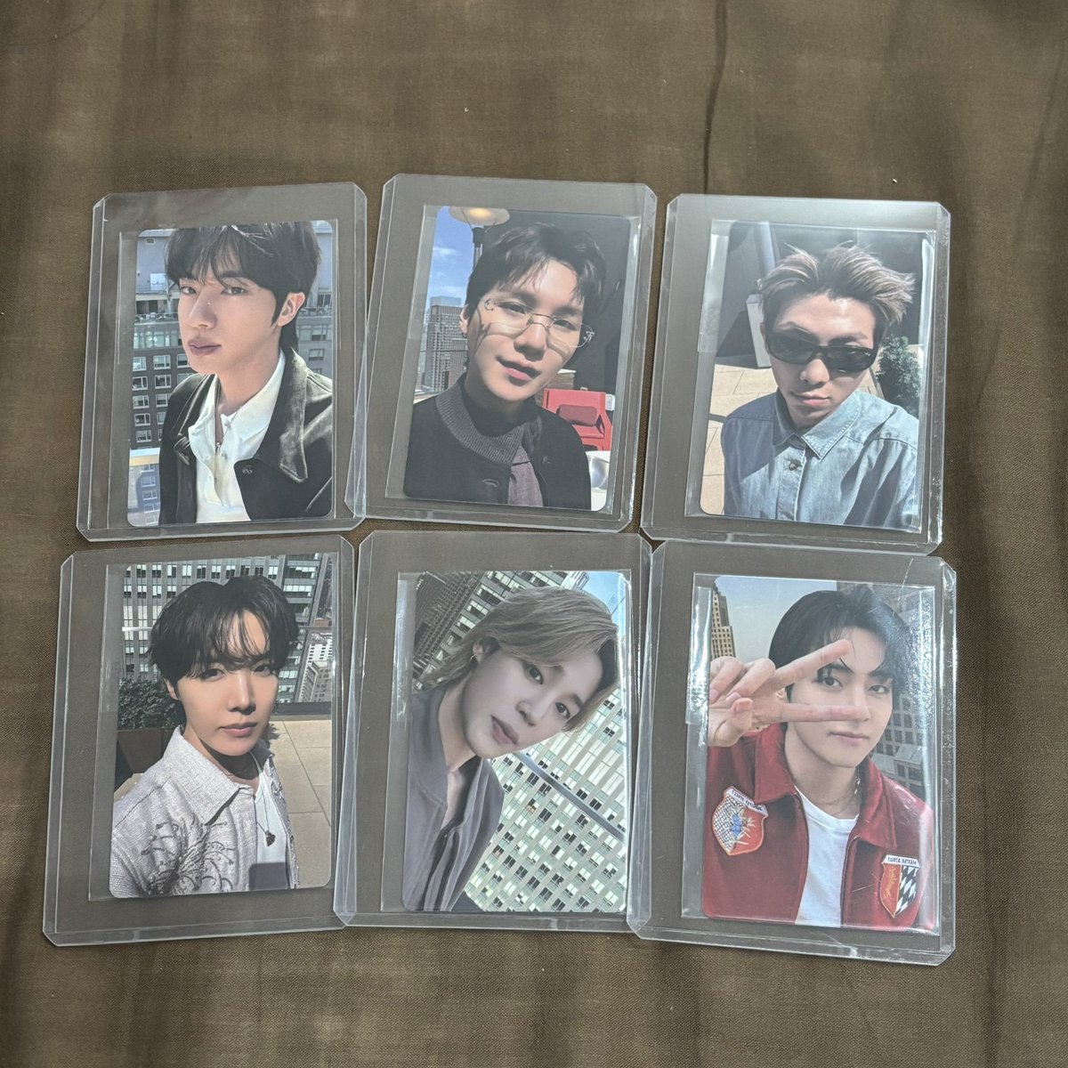 m_ut15980's tweet photo. BTS ARIRANG Europa ラキドロ トレカ お譲りします🫶

【譲】 🐨🐹🐱（各2枠） 🐿🐥🐻
【求】1,800円（送料込)

✔️手���にあるため即発送可能📮 ✔️複数お迎えいただける方優先✨
お気軽にリプ・DMお待ちしております🙇🏻‍♀️
#BTS買取 #BTS共同購入 #BTSトレカ #BTS譲 #BTS交換 https://t.co/p25cHNfotm