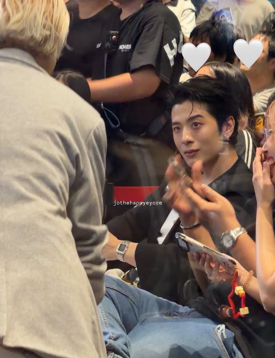 myshadeofbacon's tweet photo. หล่อครับ ขอบคุณ wuwa ครับ ท่านมาเล่นเกมให้ดูได้เลยครับ มาช้าครับ ติดธุระครับ ไม่ได้ยินเสียงเลยครับ แต่ชื่นใจครับ รักเหมือนเดิมครับสุดหล่อ🤟🏻🖤

#AISeSportsxWuWa
#HOLOGRAPHICOVERDRIVE2026
#HOLOGRAPHICOVERDRIVE2026xSVRN
#SVRN #SOVEREIGN
#GLIIDE https://t.co/mCNlR8Z5pv
