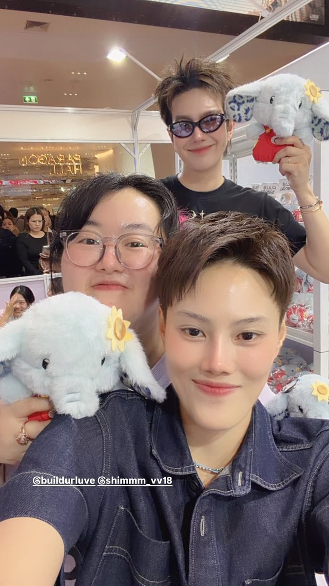 b19940604's tweet photo. buildurluve IGs 02.08.2026

BUILD WEIBO GALA MOMENT

#WEIBOGALA2026BOOTHVISITXBUILD
#WeiboCulturalCommunicationNightThailand https://t.co/rimvjdkfC2