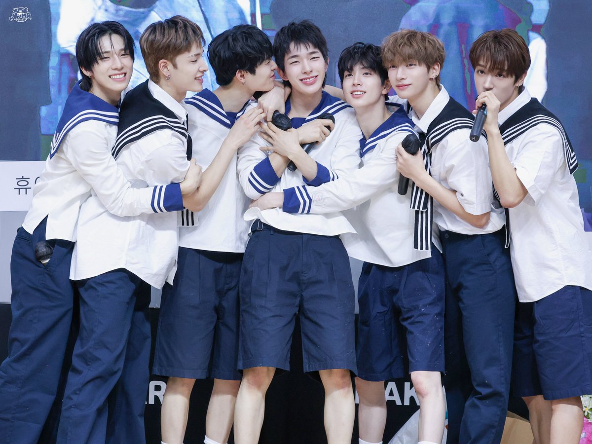 minamikumakuma's tweet photo. 260802 MAKESTAR

お疲れ様🌹🫧

#NEXZ #넥스지 #ネクスジ
#TOMOYA #토모야 #トモヤ https://t.co/nDl9oXbdKI