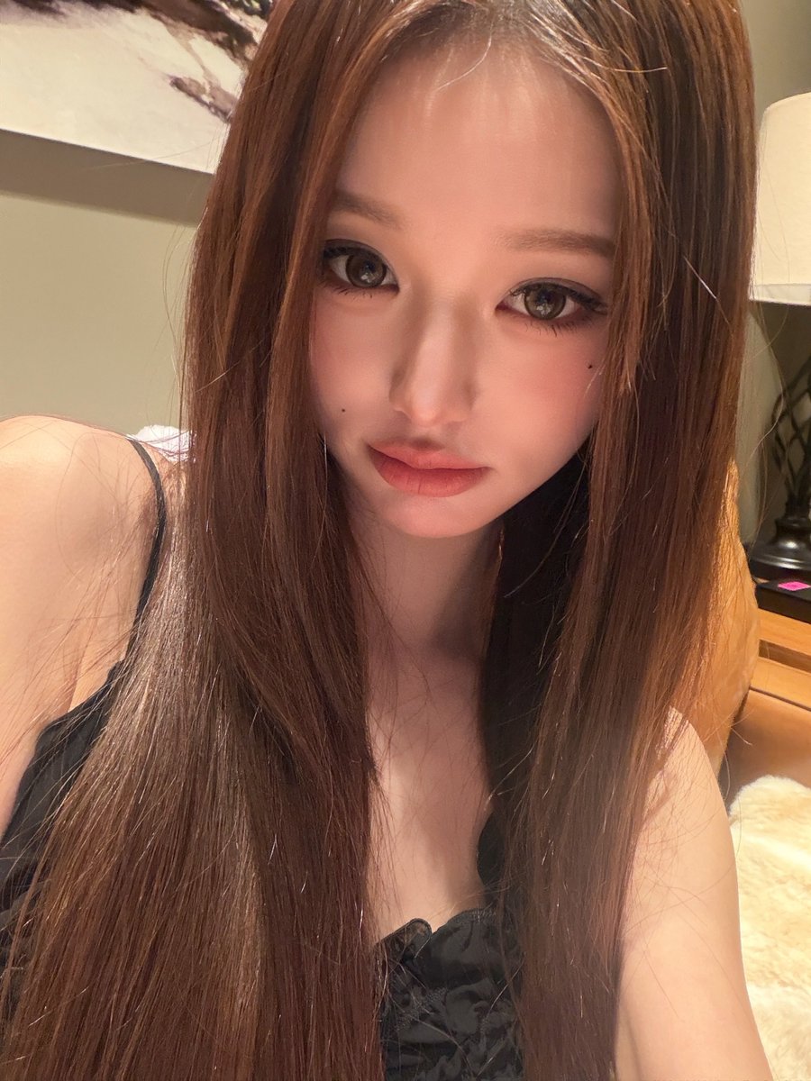 ivepics_'s tweet photo. 🐰🫧 https://t.co/0A4Hlon4Hh