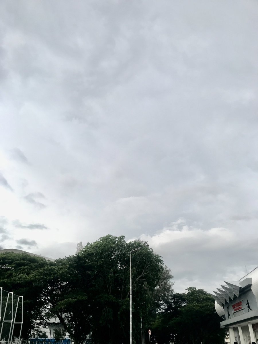mancchae's tweet photo. kota yang juara 1 paling panas lagi mendung 🤭 https://t.co/mJbq1aVh6i