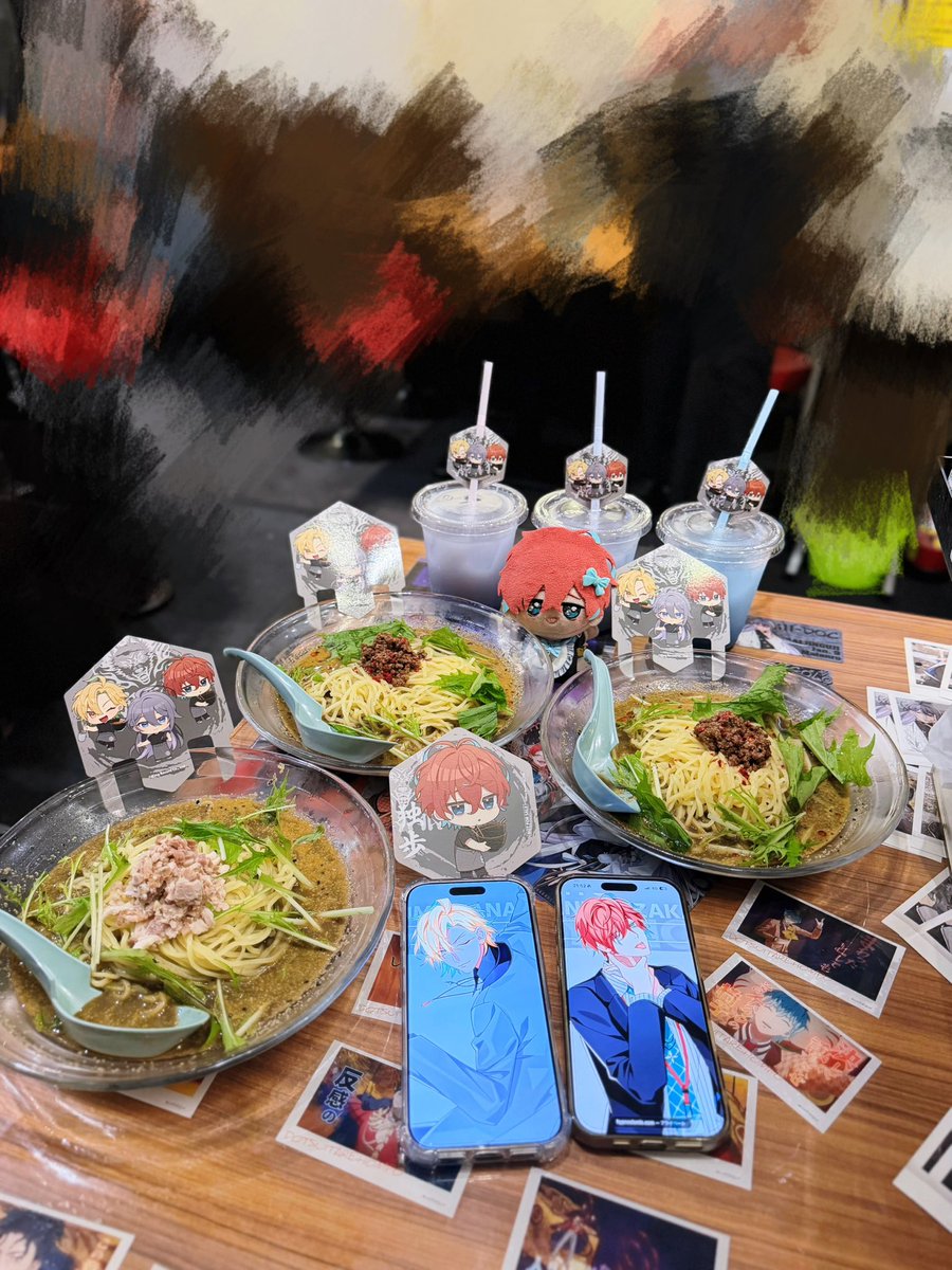 kj6sta's tweet photo. 結局２回だけ行ったコラボ🍜 https://t.co/9evPN8O8Ne