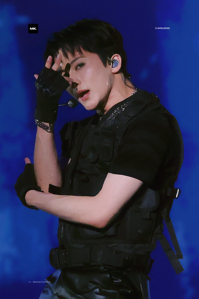 carklee99's tweet photo. 💙🥹💙

#오랜내여름민형아생일축하해
#AlwayswithMarkLee #MARK #마크 https://t.co/iykXLVfKqH