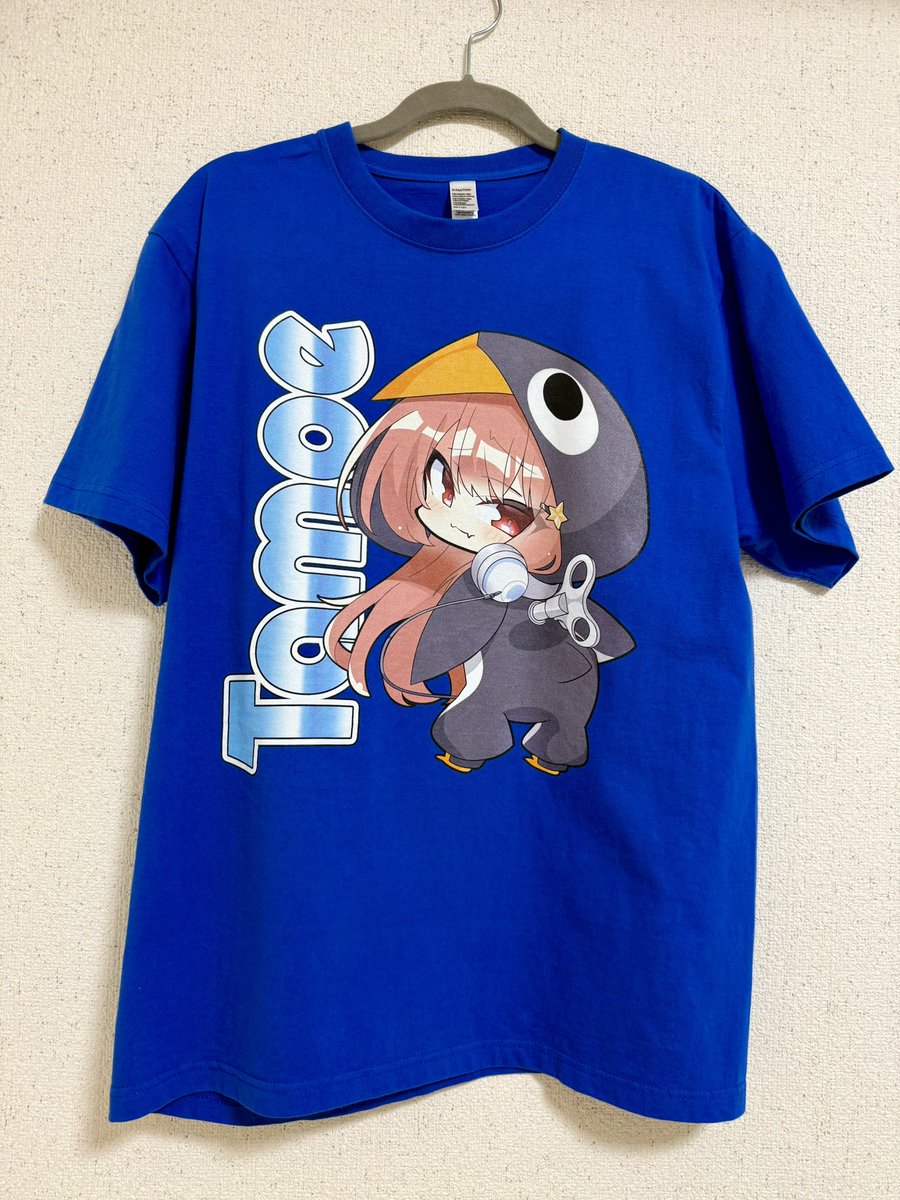karyllarm's tweet photo. 【販売開始】
みなさまこんばんは。
ペンギンの着ぐるみを着ているたもえちゃんのTシャツを販売します。
ぜひお買い求めください。
…なんだかハッピーガバを聴きたくなってきましたね。何故でしょう。
https://t.co/8L2iIXXRZF https://t.co/vMoRANkmzi