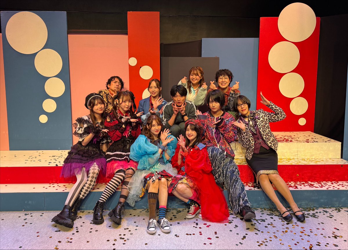 asumaiofficial's tweet photo. 5日目ありがとうございました！

本日のゲストは門野翔さん@show22_emo_ でした👏

キレながら褒めてくれたり、スタッフとして出てきてお題を可愛く言わされたり、たくさん盛り上げていただきました🙇‍♀️✨

ありがとうございました！！
#死にマリ https://t.co/L9nMxbQaQG