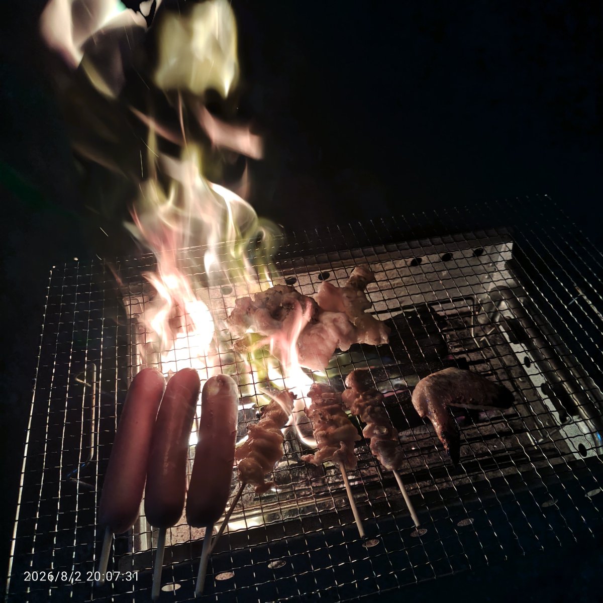 aarubb0906's tweet photo. ホルモン焼いたら火事 https://t.co/w4pKHshe3f