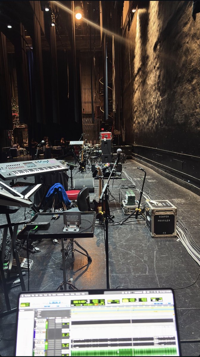 siriuslywin's tweet photo. yes, aespa will have a live band. this was one of their staff's ig stories earlier 👍👍 https://t.co/Mw9ZY3Fq7z