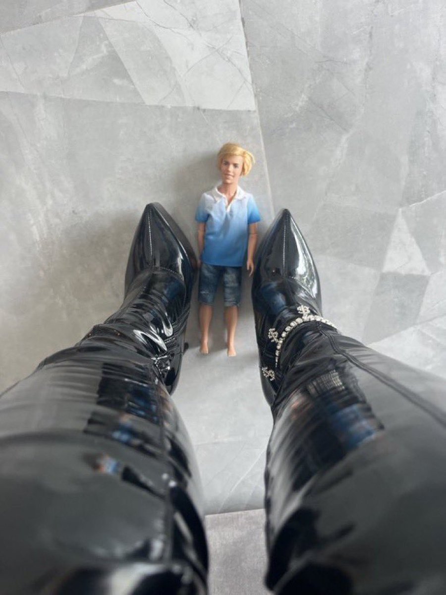 Louisearpine11's tweet photo. Des larbins pour ce faire ruiner et humilier ? 

#moneyslave #findom #soumis #domina #bouffon #fétichiste #paypig https://t.co/41soeQkiFn