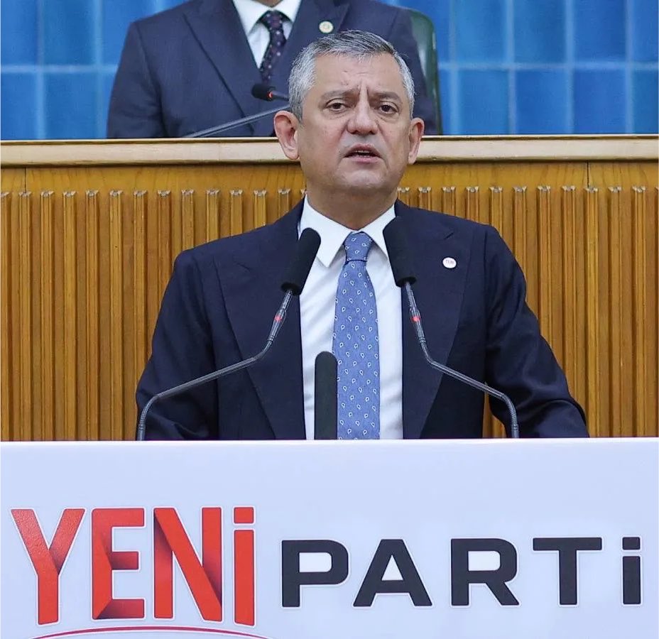kiyashaber629's tweet photo. Özgür Özel: “Selahattin Demirtaş’ı artık cezaevinde değil, evinde ziyaret etmek istiyorum.” 

(T24) https://t.co/VsEEtuR7sL