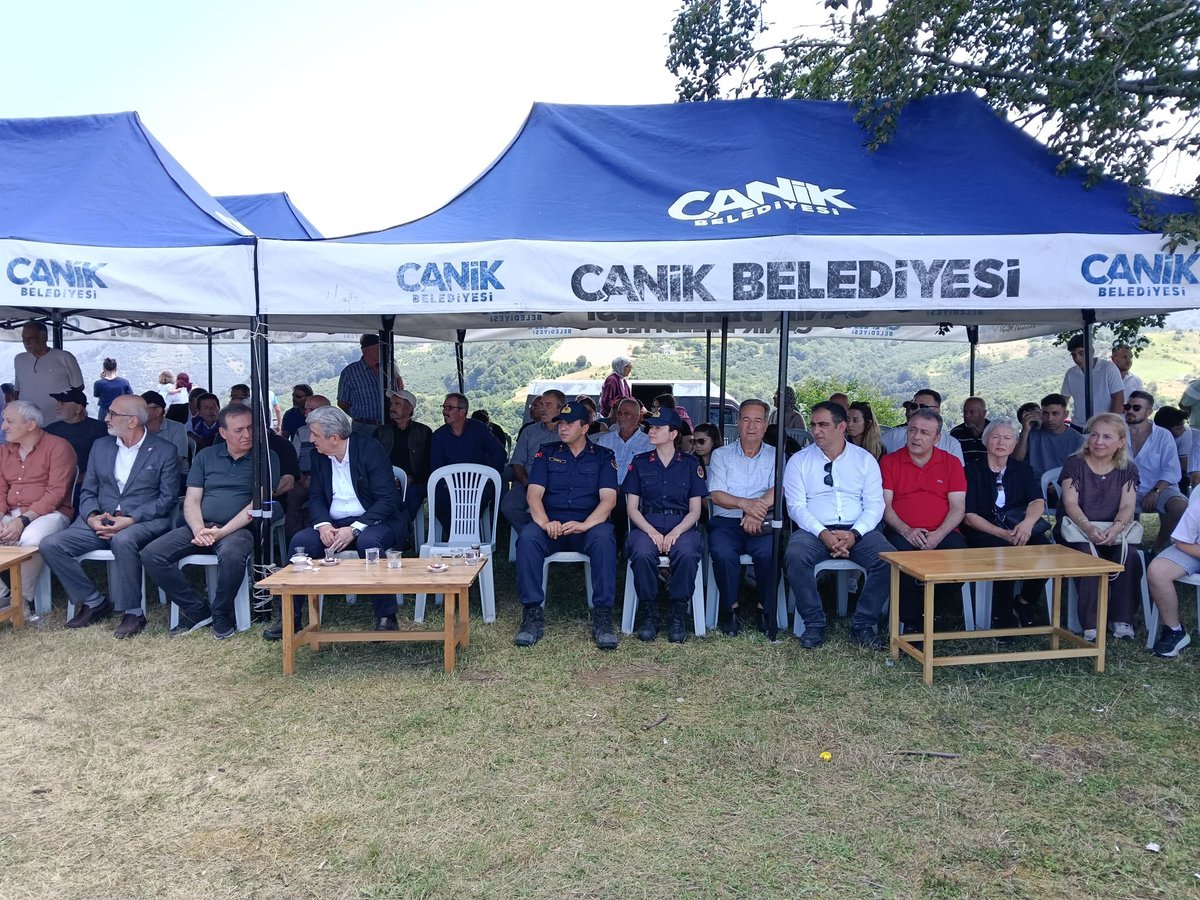 ChpCanik's tweet photo. Gökçepınar mahallesi 26. Çilek Festivaline, milletvekilimiz Sn. Murat Çan, ilçe yöneticilerimiz ve Büyükşehir belediye bşk. Adayı Sn. Cevat Öncü ile birlikte katıldık. Misafirperverlikleri için Mahalle Muhtarımız Ayhan Sekban ve emeği geçenlere teşekkür ederiz.#samsun #canik https://t.co/QxvL2hzG2u