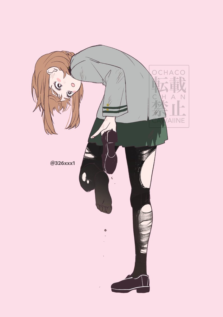 326xxx1's tweet photo. 時には制服で応戦 https://t.co/4XzZfpAvbP