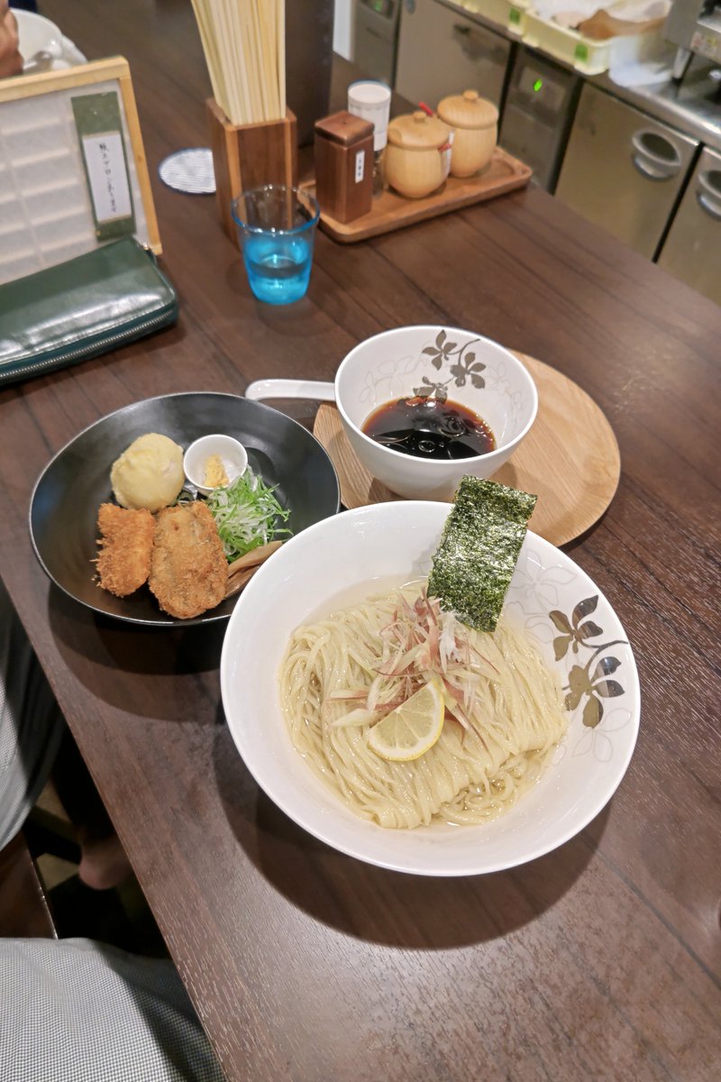 kumiko_gourmet's tweet photo. 岐阜県岐阜市折立909-1
#麺切り白流　さんへ

2人共冷やしだしつけそば'26
「昆布水とみょうが」
私はノーマル　1350円　手揉み麺に変更
相方は　トッピング　ヒラメと穴子フライ　1570円

手揉みのもっちりピロピロ麺が旨い✨️😋
つけ汁のたまり醤油的な濃い目の醤油に
焼干しの旨味が美味しい✨️😋 https://t.co/Zszr4cAnMr