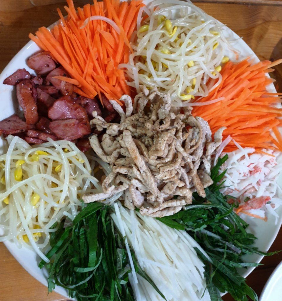 matata6808's tweet photo. 건강하게 맛있게 먹자 #여수 와 #순천 사이 https://t.co/HhGHeGDl9L