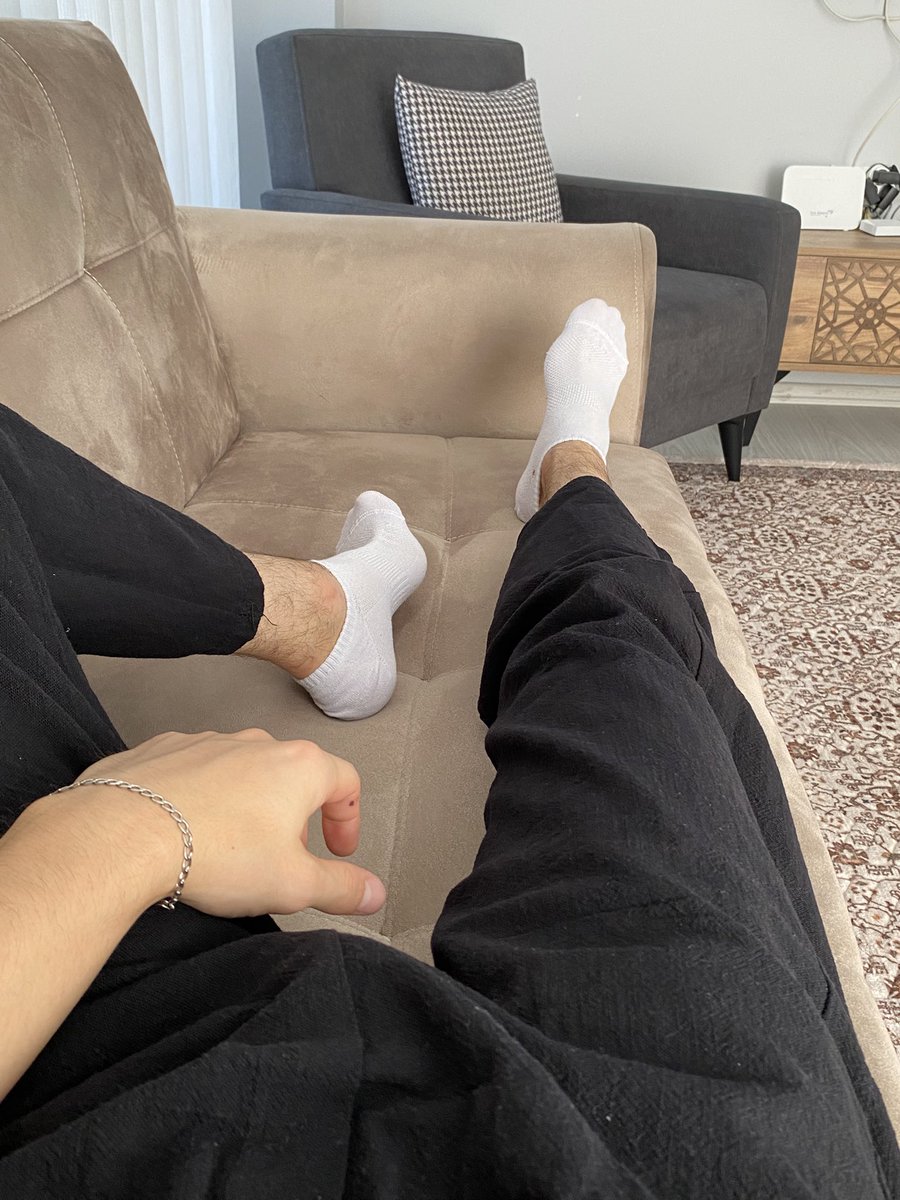 MasterAlfaxf's tweet photo. Çok sıcak köleler, kahve parası atın #finansalköle #footslave https://t.co/DIz1QjpFWf