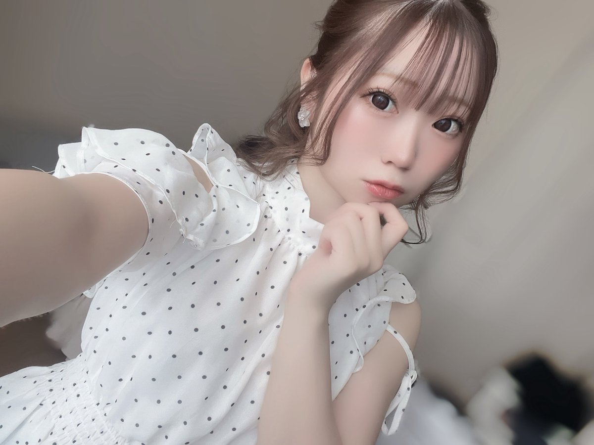 repiii_23's tweet photo. アチアチな日々で溶けそう૮ ´• •` ა https://t.co/7D1lJxsW9N