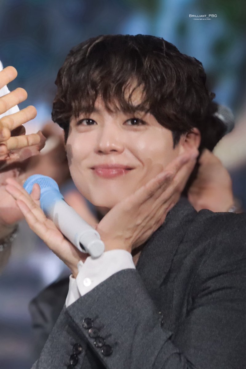 Brilliant_PBG's tweet photo. 작년 오늘 … 
20250802
PARK BO GUM 2025 FAN MEETING TOUR
［#　BE WITH YOU］IN SEOUL- Day2 
JANGCHUNG ARENA   5:00PM

@BOGUMMY 
#박보검 #パクボゴム
#ParkBoGum #朴寶劍 https://t.co/4vBinJ54zr