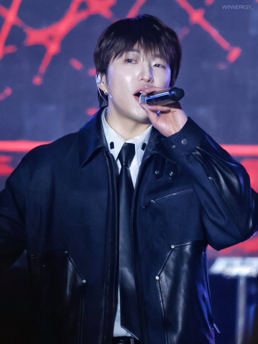 winnerksy__'s tweet photo. 𝘿𝙤 𝙪 𝙜𝙚𝙩 𝟯 𝙬𝙚𝙡𝙡  ? 💙💙💙💙
@official_yoon_ 
#KANGSEUNGYOON #위너 #강승윤 #YOON https://t.co/r1ezlsKoDk