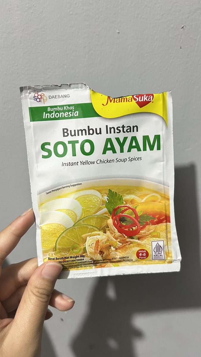 marsyakrn's tweet photo. berhasil membuat resep soto ayam enaaak huehehe 🫰🏻 https://t.co/Xfla4sqoJL