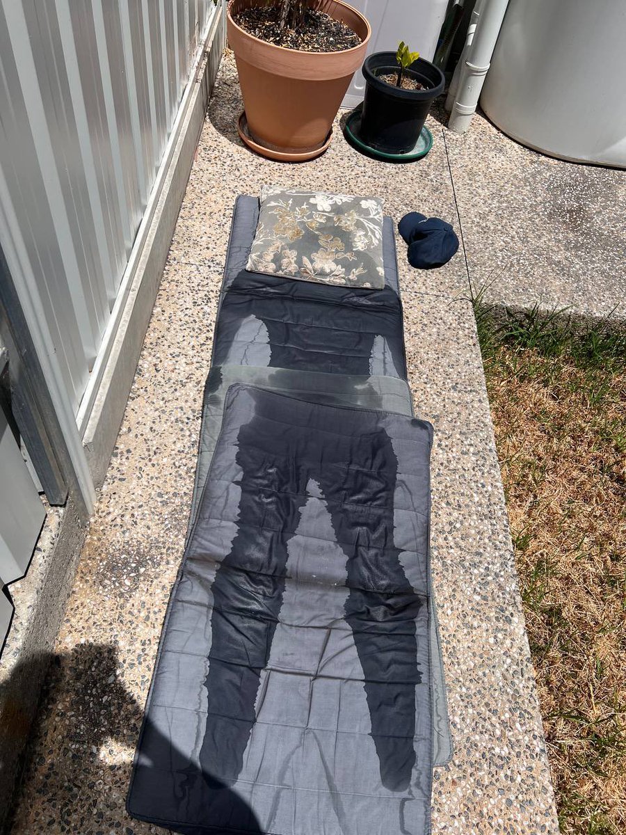 samvelforever's tweet photo. Fuark I miss tanning in sunny weather https://t.co/AS19cSCj68