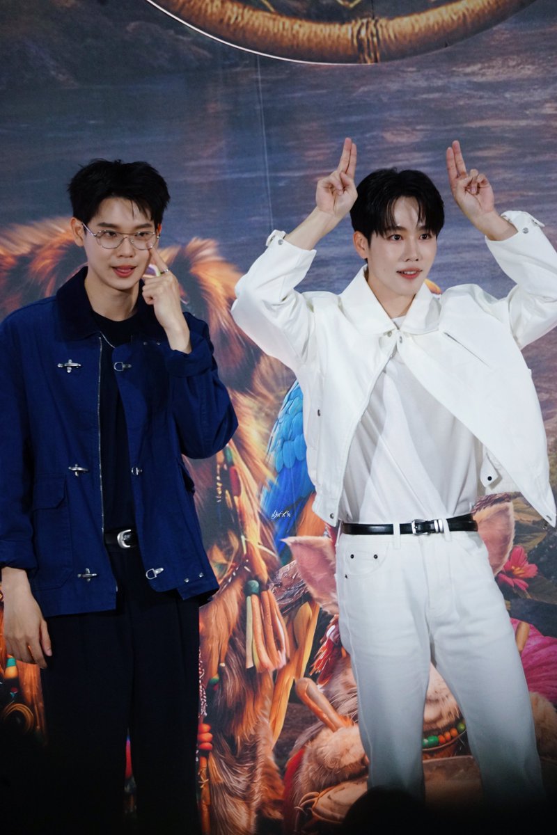 YinOFFICIALTH's tweet photo. น่าร๊ากกกกกกกก

#VIFxYWZSPetexpo
VIF X YINWAR ZUSAM
#yinyin_anw #warwanarat #หยิ่นวอร์ https://t.co/439RrPpb5i