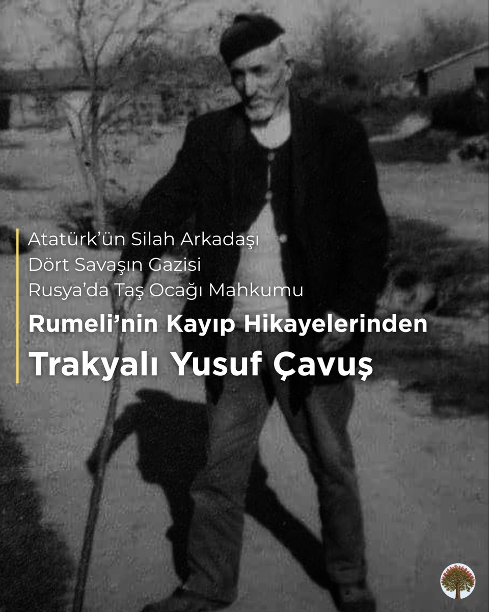 rumelihafiza's tweet photo. Rumeli’nin kayıp hikayelerinden birisi olan Trakyalı Yusuf Çavuş’un hatırası, sözlü tarih yoluyla bugünlere kadar gelmiş olsa dahi yazıya dökülmediği için maalesef hak ettiği değeri görememişti. 

Tarihimizin bu kıymetli hatırasını sizlerle paylaşırken, Rumeli’nin diğer kayıp hikayelerini derlemeye devam ediyoruz. 

“Trablusgarp’ta Mustafa Kemal ile birlikteydi. Yusuf orada savaşırken, ağabeyi Birinci Balkan Savaşı’nda Bulgarların attığı topla can vermişti. Onun cephesi kapandı, geri döndü köyüne. İkinci Balkan Savaşı patladı. Tekrar cepheye gitti ve Edirne’yi geri aldılar. Artık bitmiştir, eve dönerim derken Tekirdağ’a ihtiyata ayrıldı. Burada çavuş oldu.

Çanakkale Savaşı başladı, bağlı olduğu birlik oraya sevk edildi. Yine Mustafa Kemal ile birlikteydi. Conkbayırı’nda vuruldu. Köylüsü olan cephe arkadaşları ailesine şehadet haberini verdi bilmeden. Sırtüstü yatıp dokuz ay ölümü bekledi, olmadı. Teskere verildi, almadı. Bende daha iş var diyerek vazife istedi. O an baktılar memleketin neresi yanıyor, Kafkaslar. Oraya gönderildi. Rus süvariler anlamadan etraflarını sardı. Esir düştüler.

Rusya’ya götürüldü. Taş ocaklarında taş kırdı yıllarca. Bir gün bir Rus subay kaçmasına yardım etti. Türkiye’ye gelen gemiyi takip etti. Bir sabah gizlice içine sızdı, ülkesine geldi. Karadeniz kıyısında bir vilayete indi. Evine yürümesi bir ay aldı. Evinden çıkmasının üstünden 12 yıl geçmişti. Evlendi, çocukları oldu. Uzun seneler yaşadı. Bizim köylü bir gazi idi. Köylülerinden başka kimseler bilmedi öldüğünü...”

Fotoğraf ve bilgi notları Haluk Ecevit’in kişisel arşivinden alınmıştır.