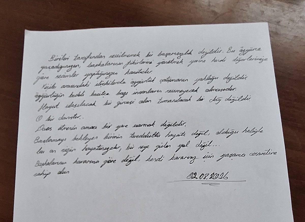 asintota_MT's tweet photo. 'hayat ulaşılacak bir zirvesi olan tırmanılacak bir dağ değildir... https://t.co/mucMbtEKB9