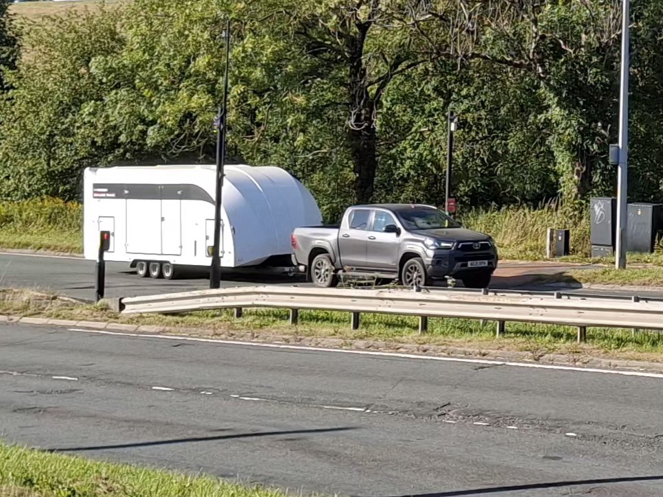 CAYMUSOCAUGHEY's tweet photo. @CAYMUSOCAUGHEY 🐦
Random Car
#Random #Car #Cars #PoshCar #Road #Roads #DualCarriageway #Traffic #Vehicle #Vehicles #LittleThingsMatter #CarsOfTwitter #SportsCar #SuperCar #Toyota #ToyotaHillux #Pickup #ToyotaHilluxPickup #BrianJames #BrianJamesRaceTransporter https://t.co/qnsgYc0yT1