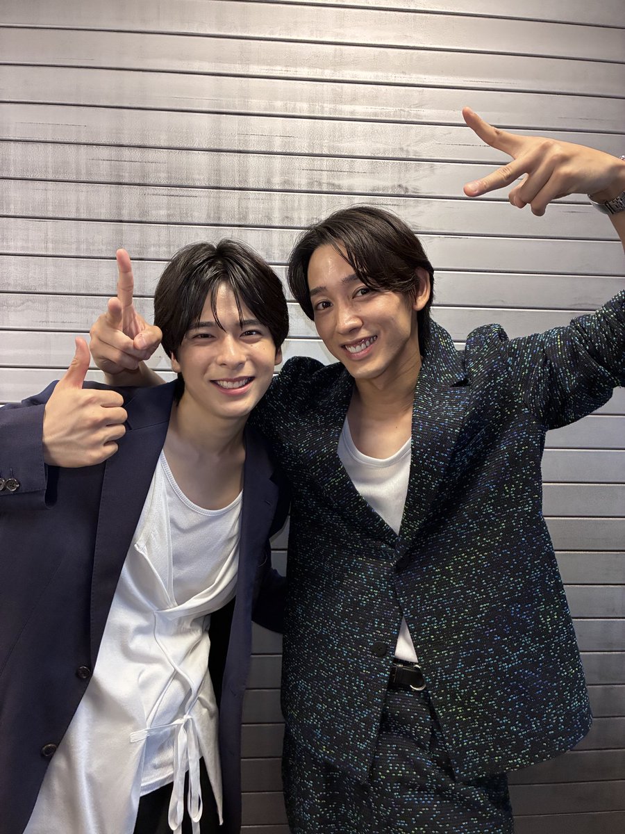 shion_otomo's tweet photo. 大友至恩BIRTHDAY EVENT 2026
誕生日の少し前ですが、無事閉幕いたしました！
ご来場頂きありがとうございます！😭

豪華なゲストの方、そして！！
びっくりしましたー！
大勢の大先輩にコメントをいただけてとても嬉しかったです！！！
素敵な先輩と応援してくださる皆様に
恵まれて僕は幸せ者です！！
19歳の大友至恩もしっかり見ててくださいねっ！😉
#バーイベ