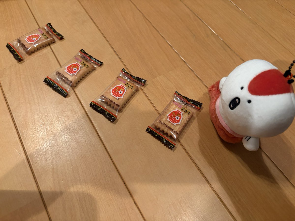 honokaoru_'s tweet photo. 恐怖の瞬間がこのあと…😱
#ちいかわ
#人魚 https://t.co/YNhS86MRFA