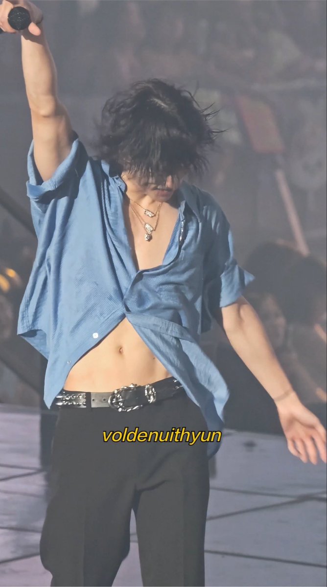 CLEMlROH's tweet photo. seen so much hyunjin tummy this past week
#bestweekofmylife #neverkillyourself https://t.co/ZNn82S6MdY