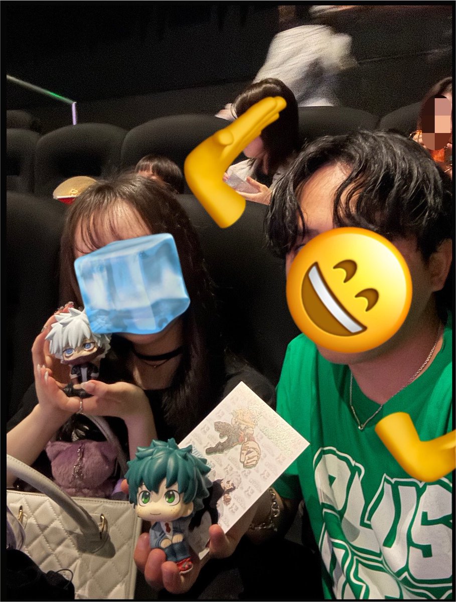 p__bom's tweet photo. デクの声優である山下さんが俺に手を振ってくれたんだ。きっとあの時ワン・フォー・オールを譲渡してくれたんだよね、知ってる。
あと写真2枚目は収まりきらなかったベルトを手で押さえながら撮ったんだけど、どう見ても腰痛持ちの人だったよね。
てことで最高のマッチアップイベントでした！ https://t.co/DwF1okYM9K