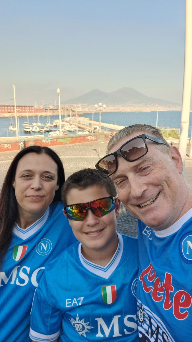 GiuDayLorDie's tweet photo. The place to be
Pe’ cient’anne 💙
1♾️ @sscnapoli
#Lorenzo #AmoreDiMammaEPapà #SuaMaestà #MyFamily #SantaMoglie #IlGenerale #TalePadreTaleFiglio #DiPadreInFiglio #ceNto #ForzaNapoliSempre 💙 https://t.co/zqntyMLcE6