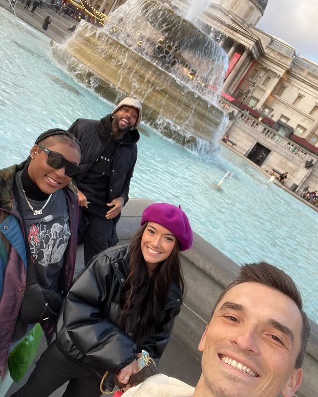 Andy_Cosferent's tweet photo. Even though we were on the other side of the pond ...Spending thanksgiving https://t.co/H22VffmP14