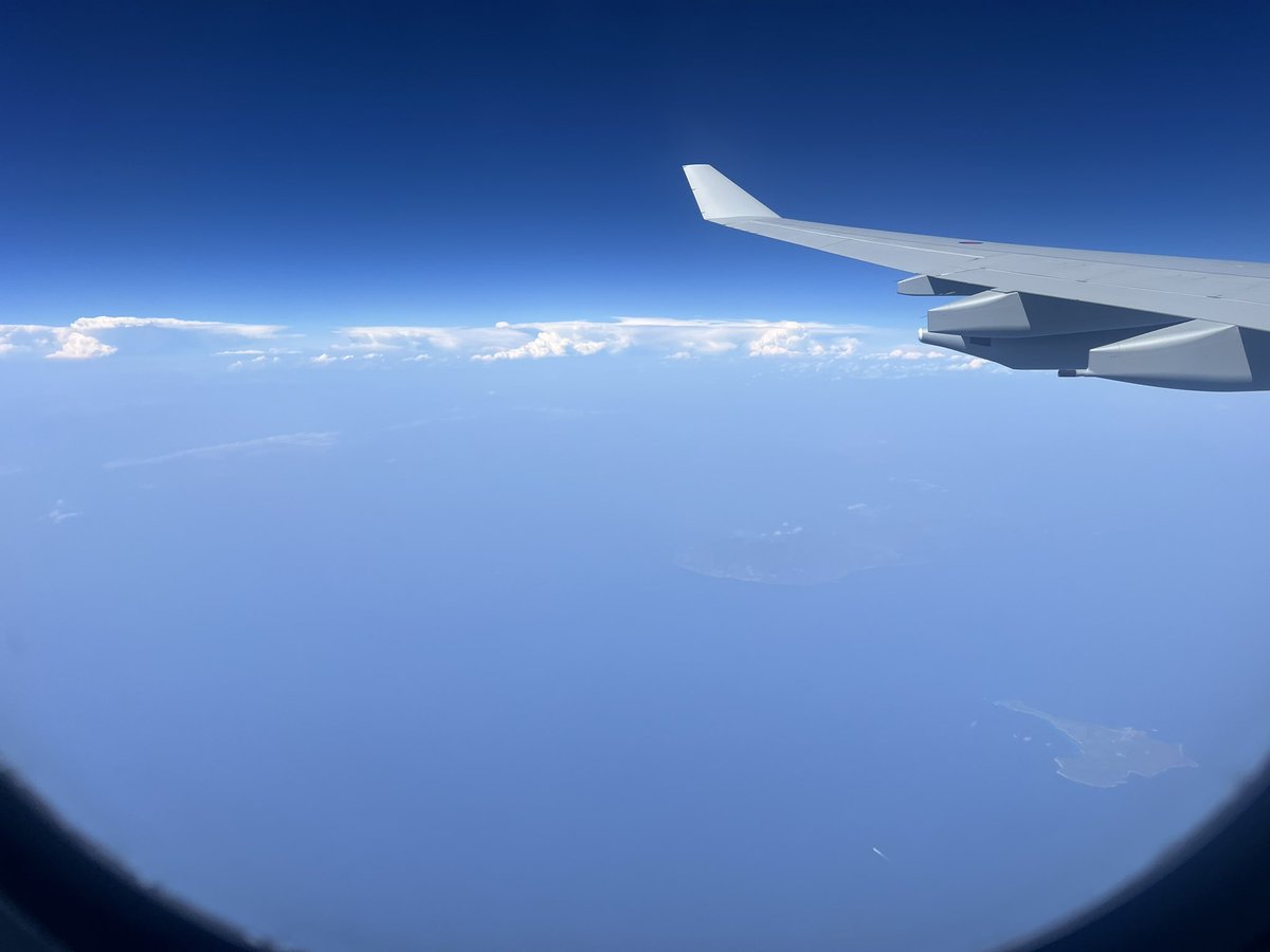 Daniel_DPMF's tweet photo. It is good to be back in the UK 🇬🇧 

I have had a bit of a busy period the start of this year, learnt a few things about the growing threat of drone technology.

Now time to get back into the swing of things. https://t.co/4GEsH3IbdI