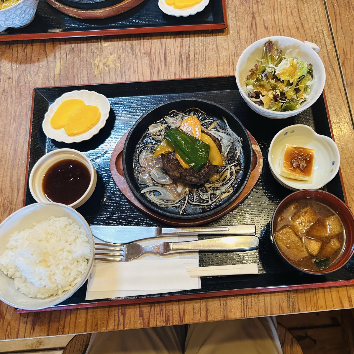 ud7ixbs7's tweet photo. 飛騨牛ハンバーグゥ❤️ https://t.co/MMHI7lloAN