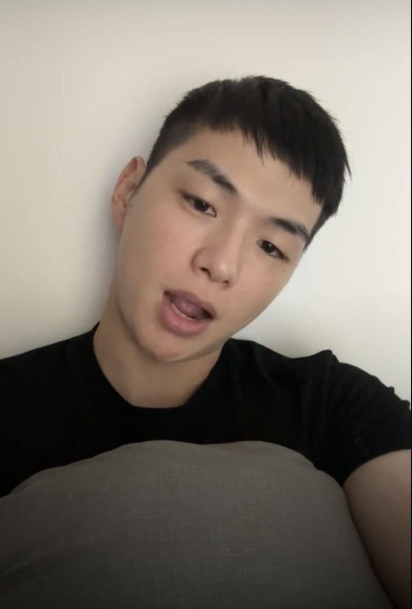 DonttouchMy__'s tweet photo. 내힘들다.. 휴가나와선 약간 풀어져서 야르해지고,, 복귀앞두곤 대천사군종병마스터분대장 총명군인됨,, https://t.co/3pTkPmbbYF