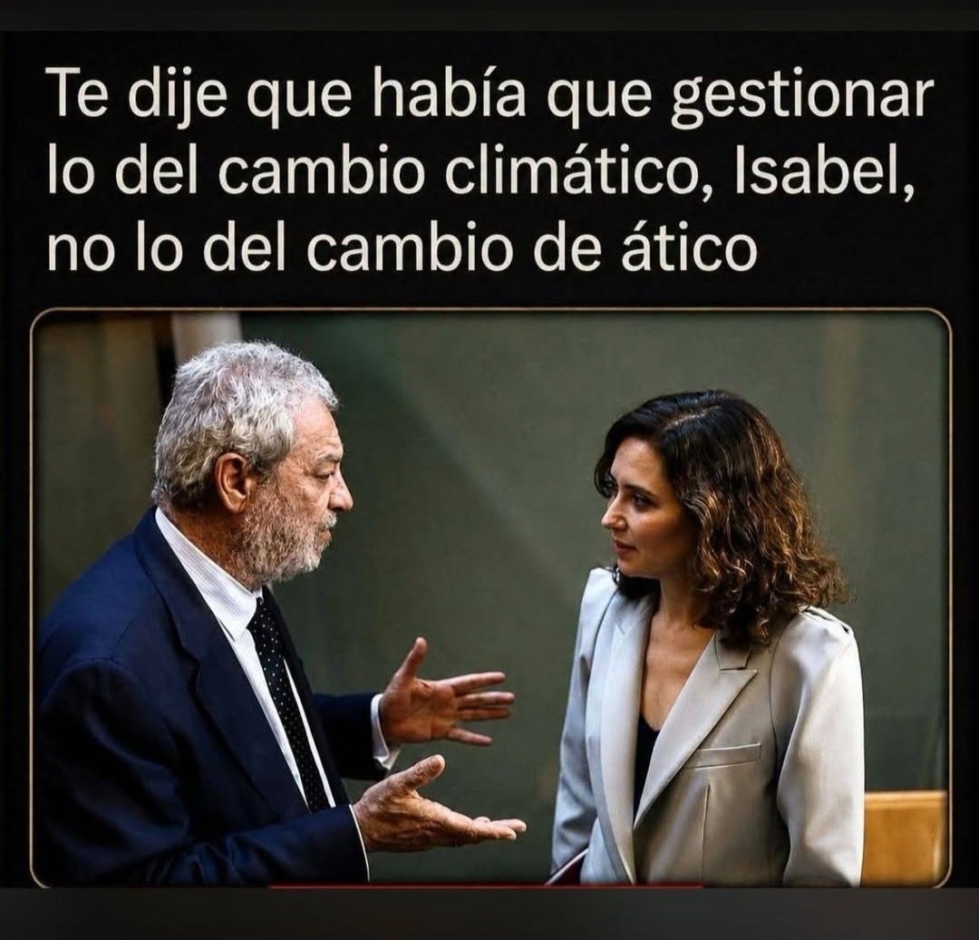 enricte's tweet photo. No tiene la cabeza  en sus  sitio la frutera 😂😂 https://t.co/IPeygHmyuv