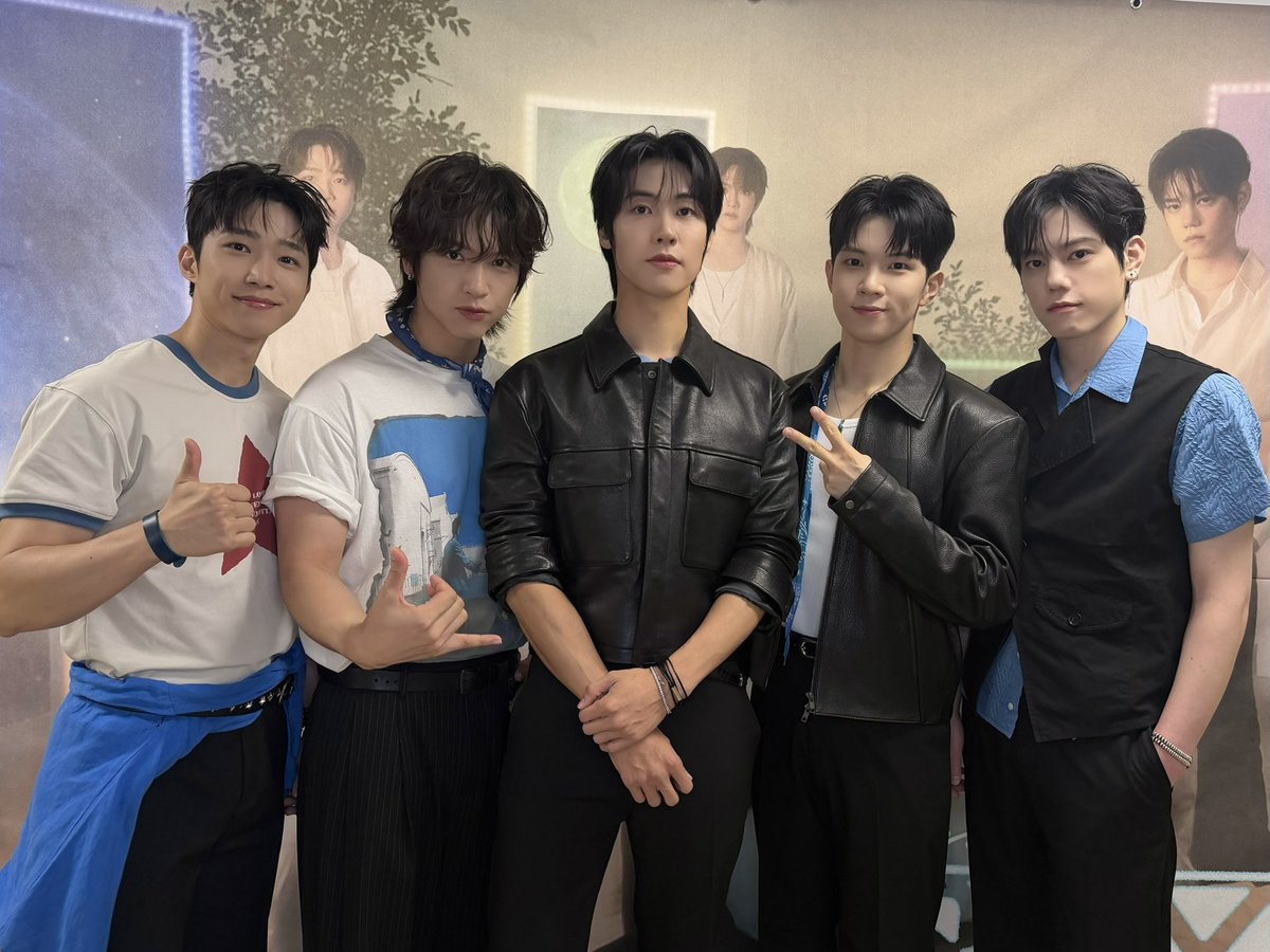 NFlyingofficial's tweet photo. [📸] 2026 N.Flying LIVE ‘&amp;CON5 : into REM’ - 서울 Day 3

#NFlying #엔플라잉 #엔콘 #into_REM https://t.co/ndW7t0Q4UO